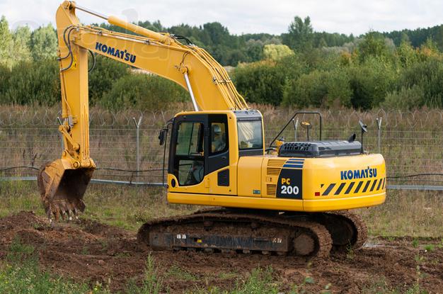 Аренда экскаватора гусеничного Komatsu PC 200